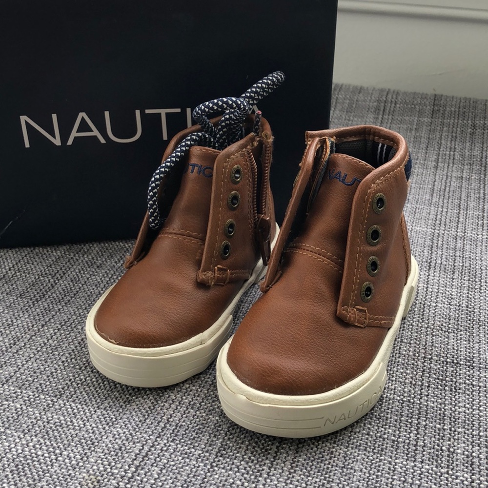 Toddler Nautica leather sneakers